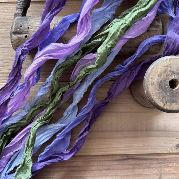 Super Duet - Zestaw papierów Spring Purple, 1szt. + 5szt. satynowych wstążek OLD FASHION RIBBONS 2