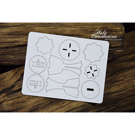 24421 Holy Communion – Kielich 3D z Hostią 2